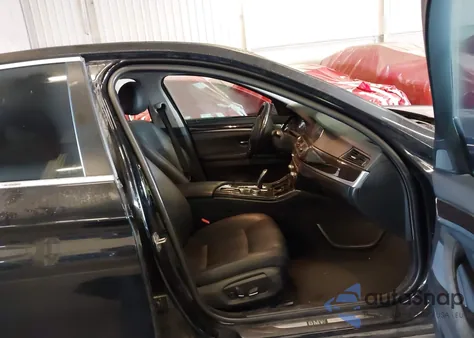 2015 BMW 535I из США, поврежденный, VIN WBA5B1C50FD921713